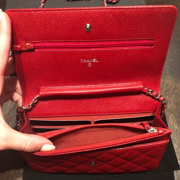 Chanel Bag Wallet On Chain in Red Caviar Leather Crossbody Silver Hardware - Picture 7 of 9